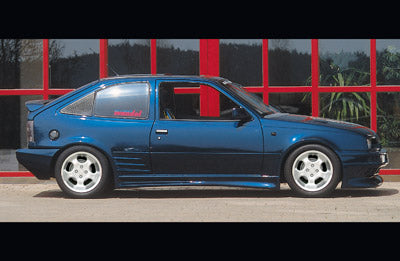 Rieger Kotflügel für Opel Kadett E 3-tür.