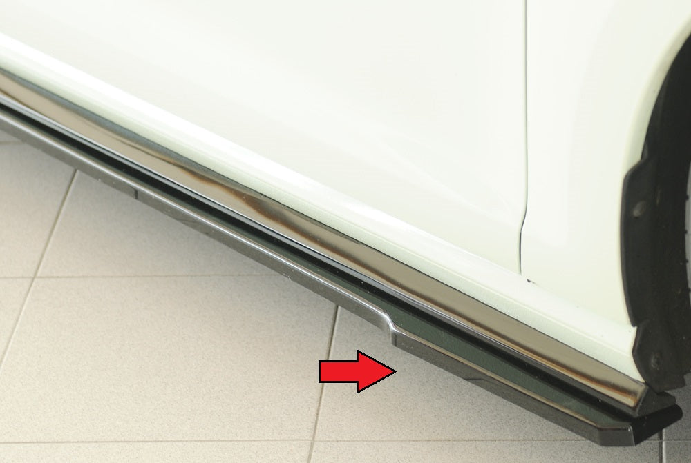 Rieger Seitenschwelleransatz (ca. 19mm) für VW Golf 7 GTD 3-tür.