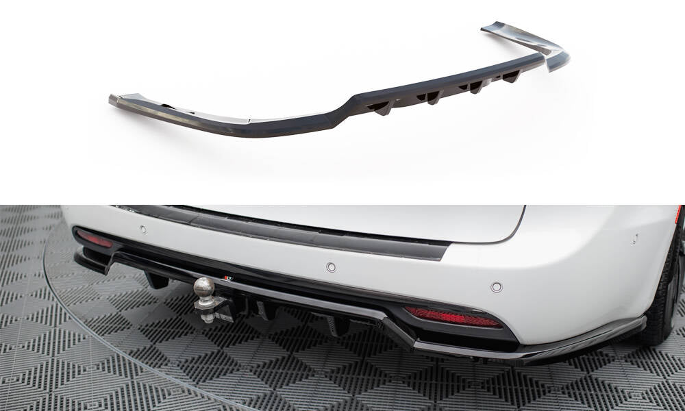 Maxton Design Street+ Mittlerer Diffusor RACE passend für Chrysler Pacifica Mk2 Facelift schwarz Hochglanz