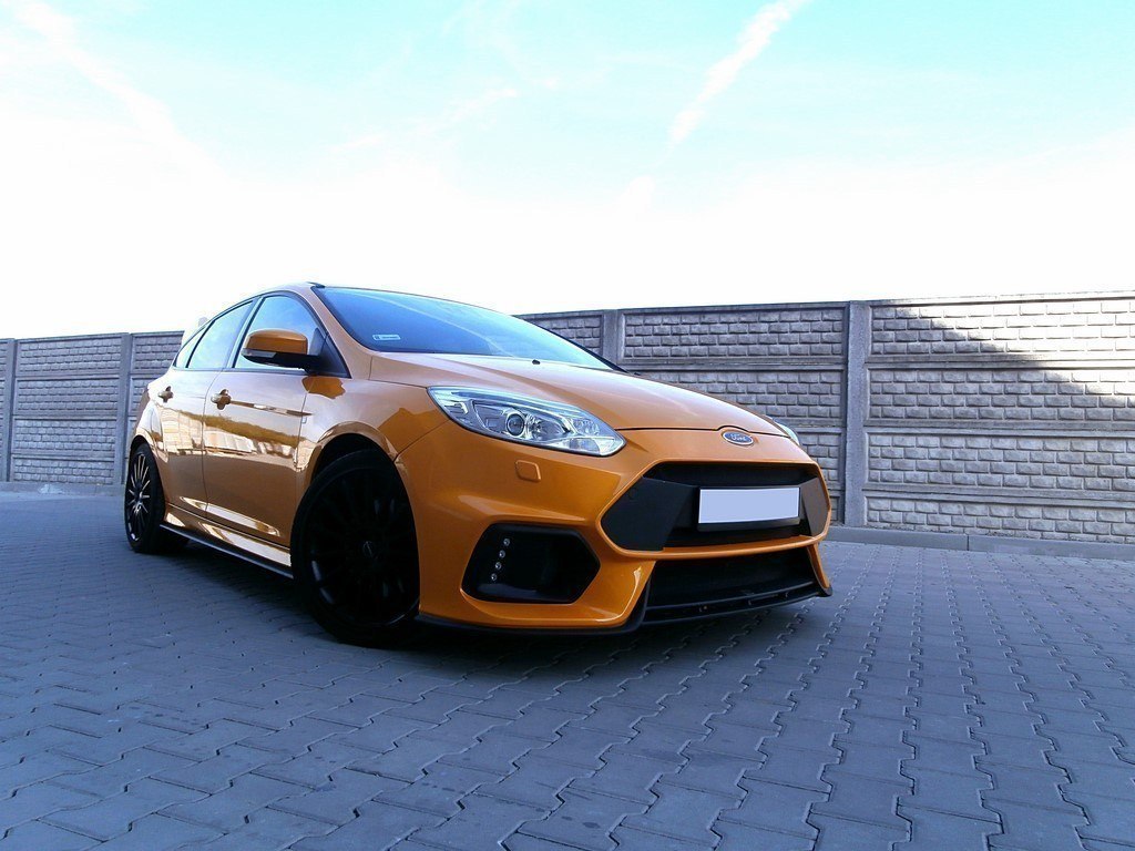 Maxton Design Frontstoßstange passend für FORD FOCUS MK3 VORFL (FOCUS RS 2015 LOOK) mit LED