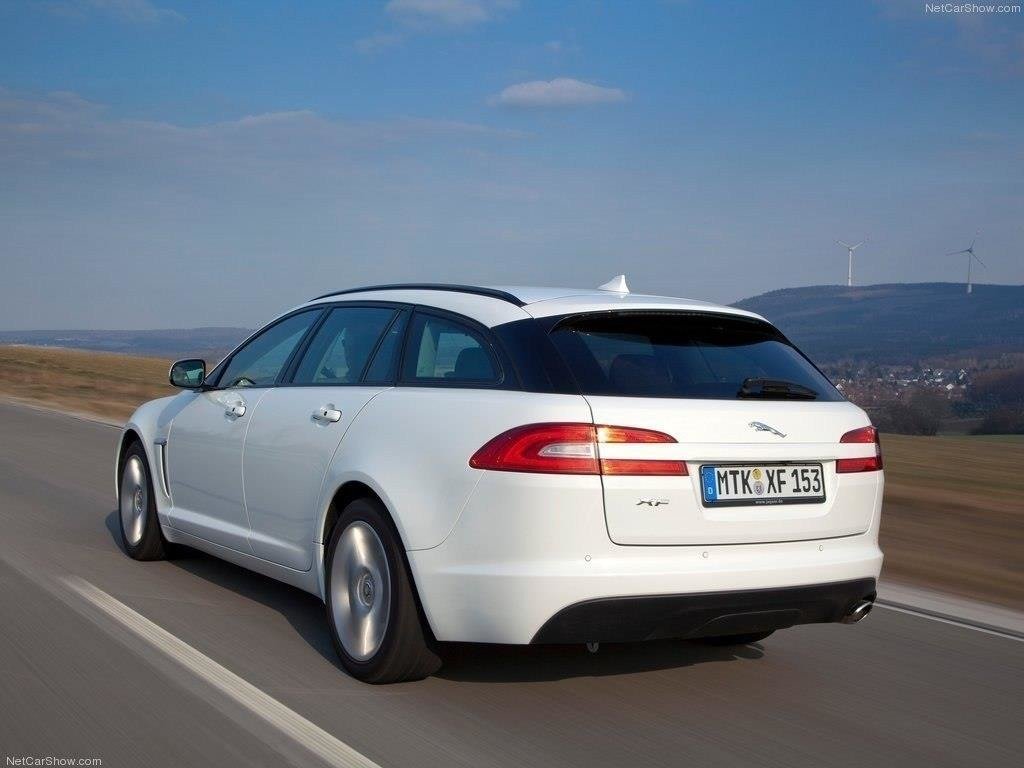 Maxton Design Heck Ansatz Flaps Diffusor passend für JAGUAR XF X250 SPORTBRAKE schwarz Hochglanz