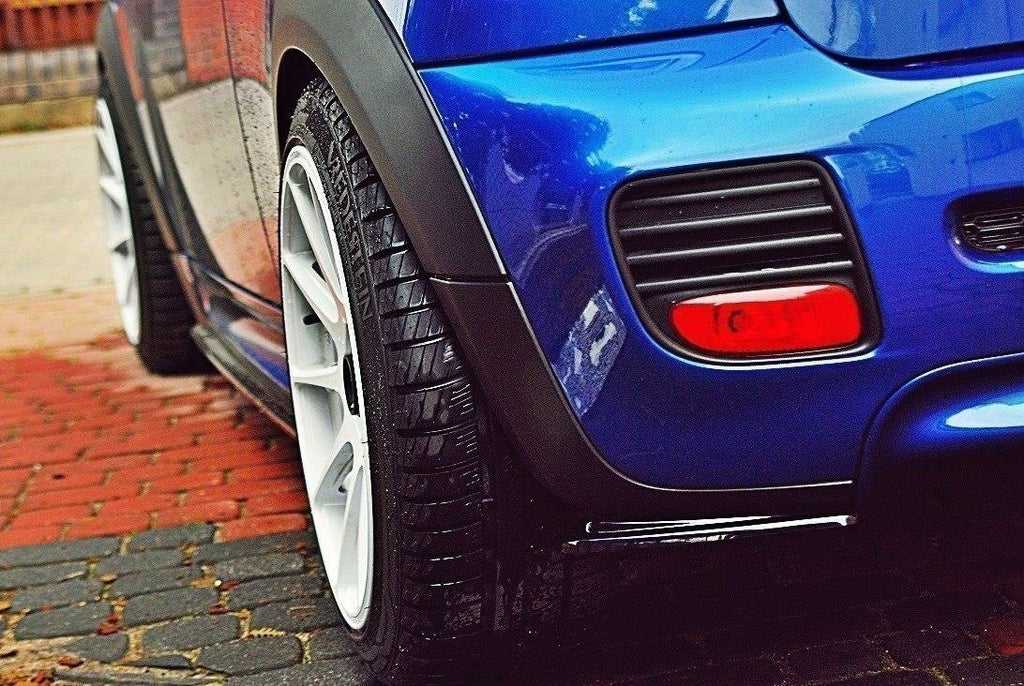 Maxton Design Heck Ansatz Flaps Diffusor V.1 passend für MINI COOPER R56 JCW schwarz Hochglanz