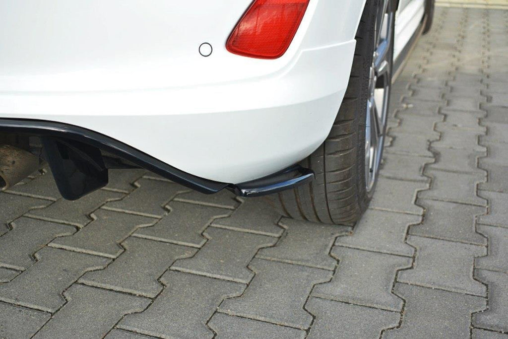 Maxton Design Heck Ansatz Flaps Diffusor V.1 passend für Ford Fiesta Mk8 ST-Line schwarz Hochglanz