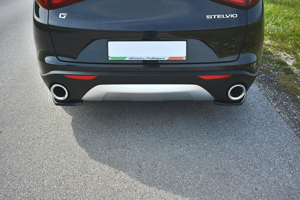 Maxton Design Heck Ansatz Flaps Diffusor passend für Alfa Romeo Stelvio Mk1 schwarz Hochglanz