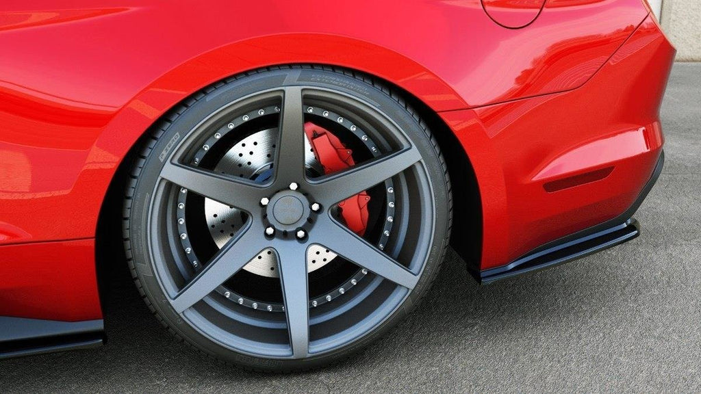 Maxton Design Heck Ansatz Flaps Diffusor für Ford Mustang Mk6 Carbon Look