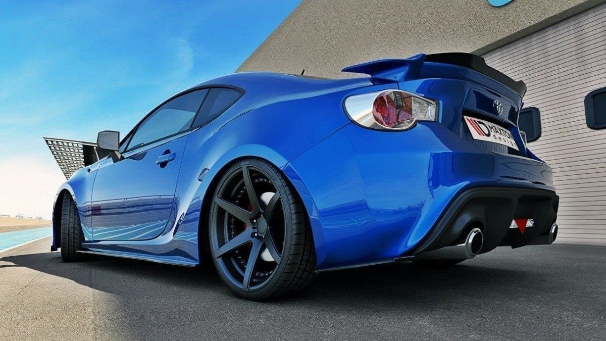 Maxton Design Heck Ansatz Flaps Diffusor passend für TOYOTA GT86 schwarz Hochglanz