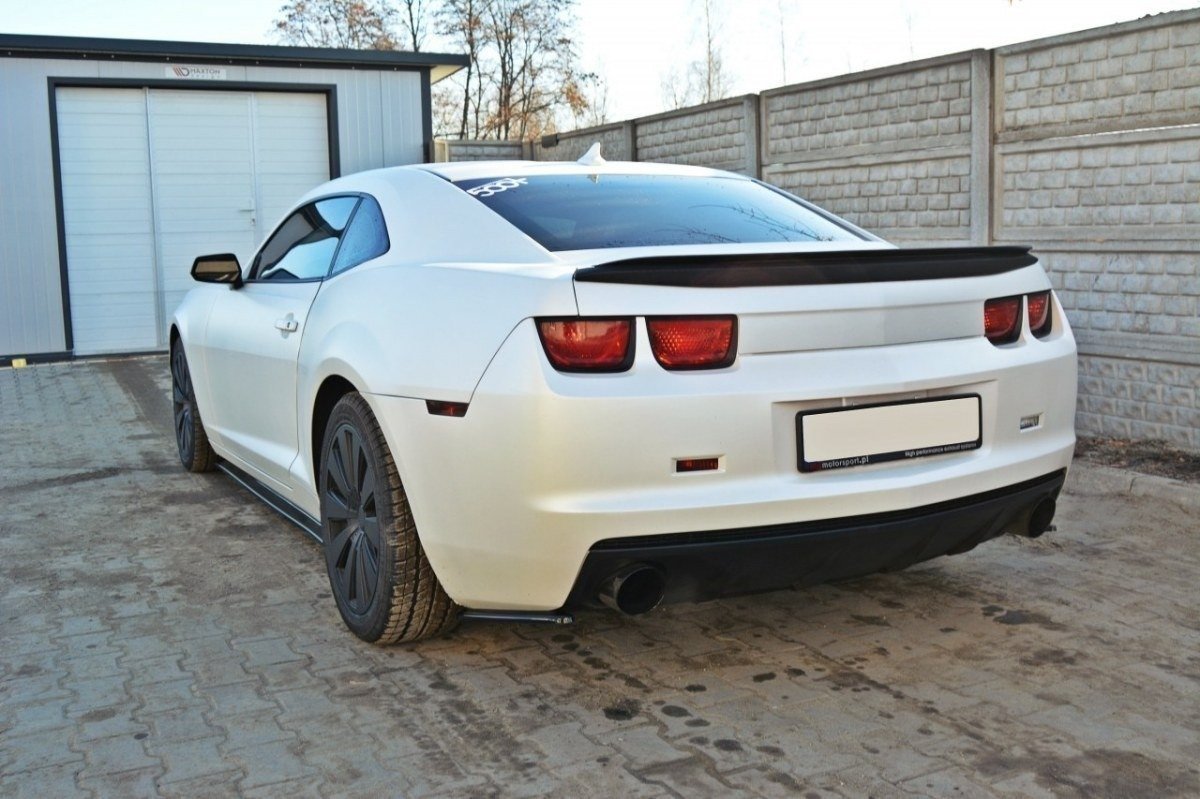 Maxton Design Heck Ansatz Flaps Diffusor passend für Chevrolet Camaro SS / Standard Mk5 schwarz Hochglanz