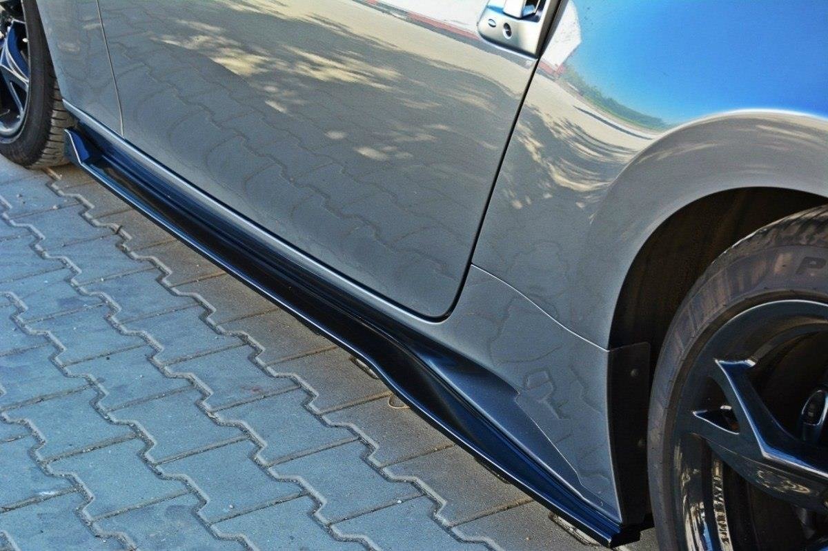 Maxton Design Street+ Seitenschweller Leisten passend für V.1 passend für Nissan 370Z schwarz Hochglanz