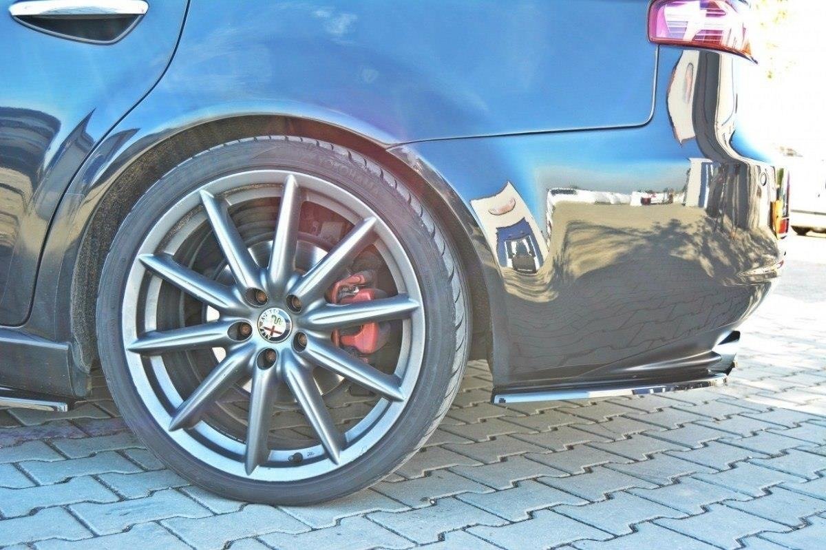 Maxton Design Heck Ansatz Flaps Diffusor passend für L + R Alfa Romeo 159 schwarz Hochglanz