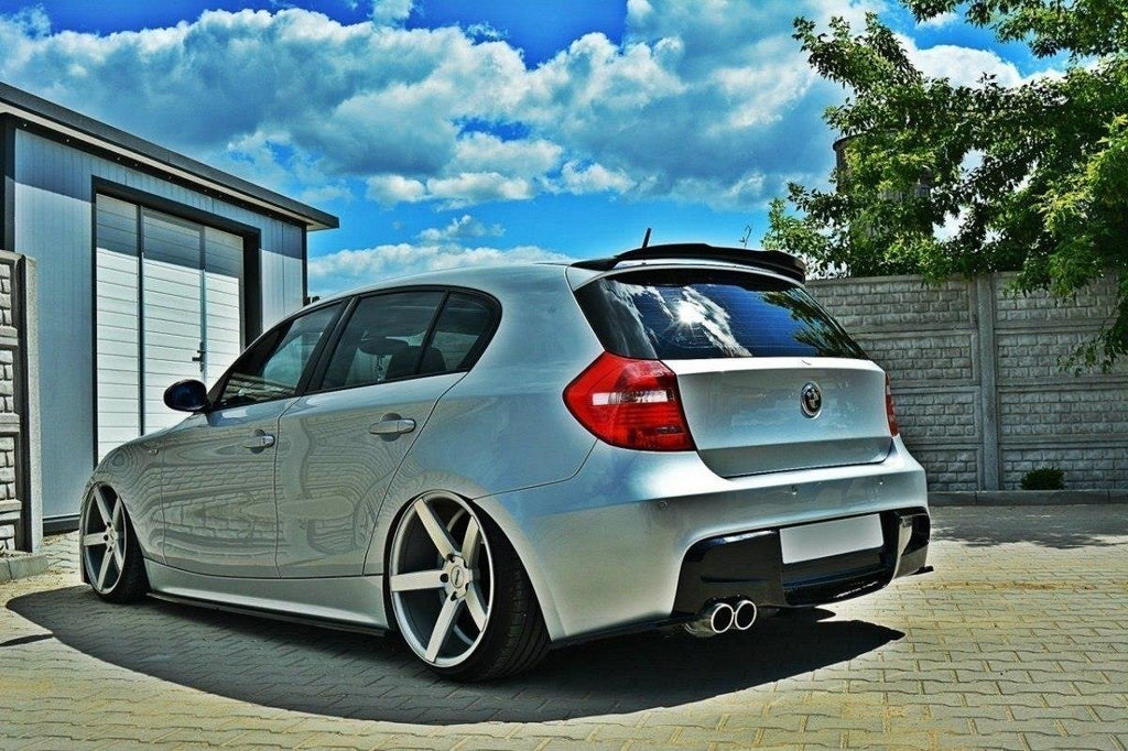 Maxton Design Heck Ansatz Flaps Diffusor für BMW 1er E87 Standard/M-Performance Carbon Look
