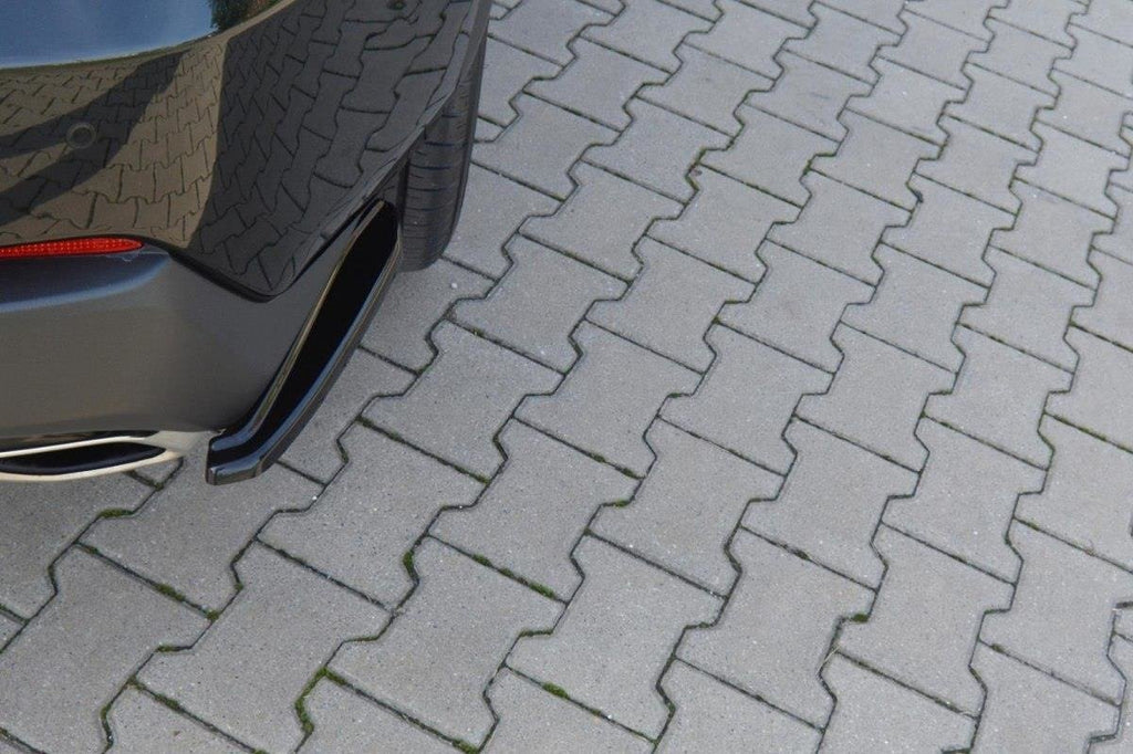 Maxton Design Heck Ansatz Flaps Diffusor passend für Lexus NX Mk1 T schwarz Hochglanz