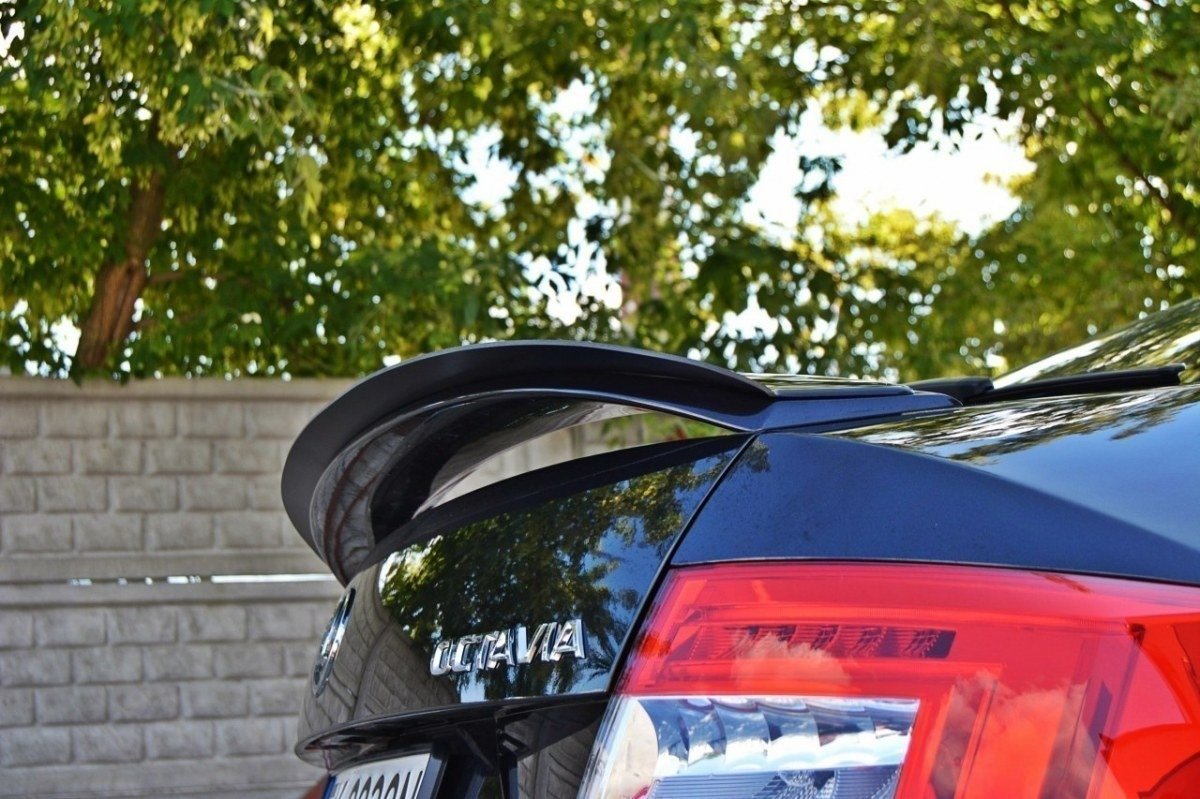 Maxton Design Spoiler CAP für SKODA OCTAVIA III RS PREFACE/FACELIFT Carbon Look
