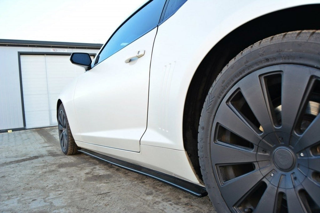 Maxton Design Seitenschweller Ansatz für CHEVROLET CAMARO V SS - US, EU VERSION (vor Facelift) Carbon Look
