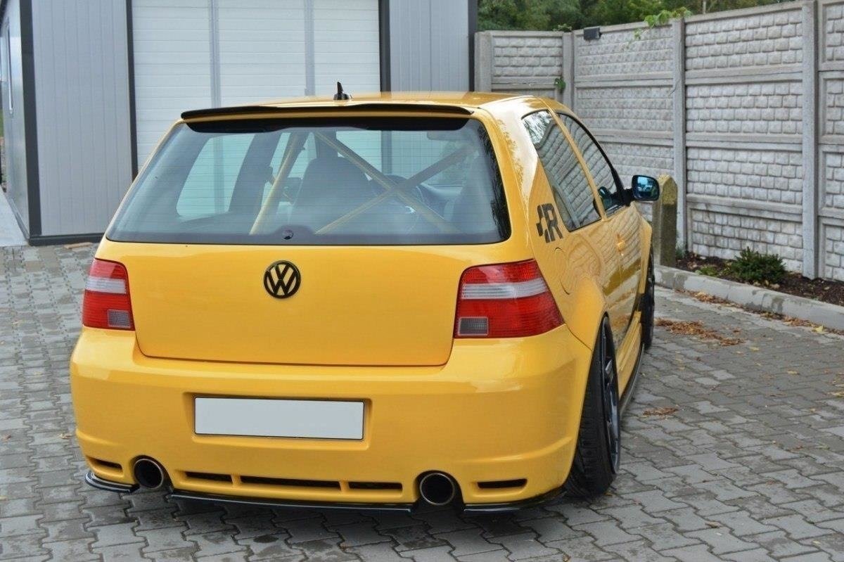 Maxton Design Heckansatz VW GOLF 4 R32 schwarz Hochglanz für Volkswagen Golf Mk4