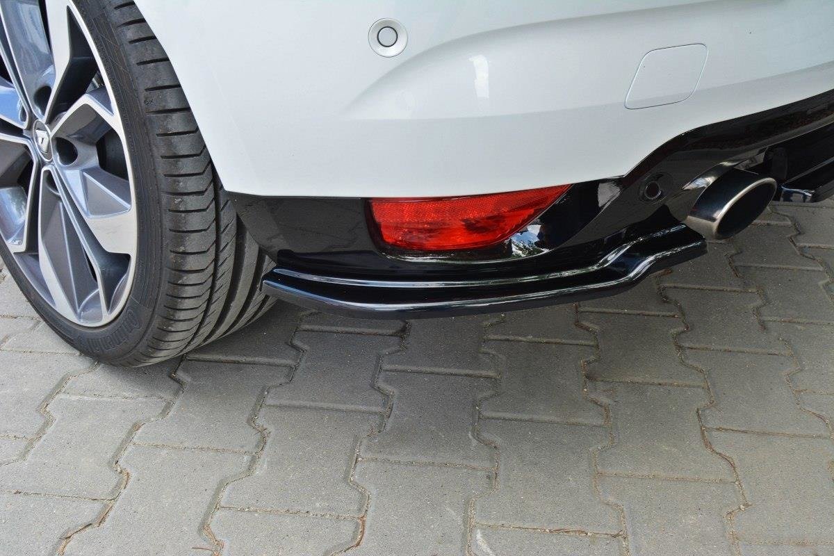 Maxton Design Heck Ansatz Flaps Diffusor passend für Renault Megane Mk4 Hatchback schwarz Hochglanz