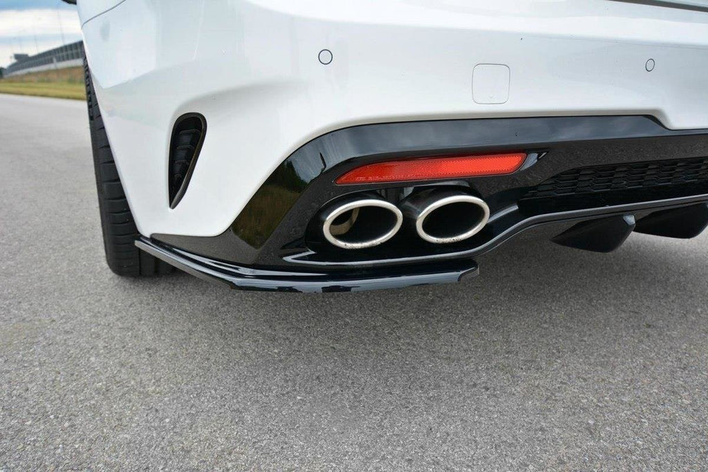 Maxton Design Heck Ansatz Flaps Diffusor passend für KIA Kia Stinger Gt / GT-Line Mk1 schwarz Hochglanz