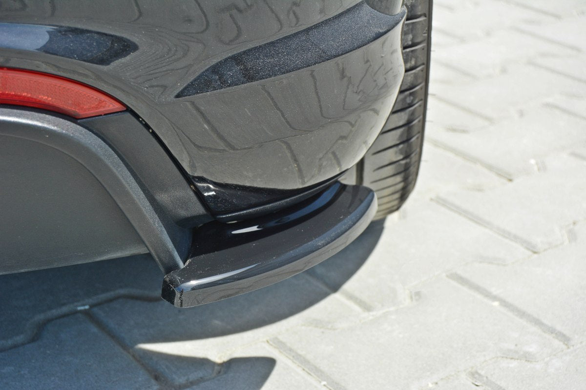 Maxton Design Heck Ansatz Flaps Diffusor passend für passend für Fiat Punto Evo Abarth schwarz Hochglanz schwarz Hochglanz