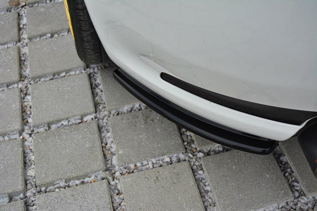 Maxton Design Heck Ansatz Flaps Diffusor für Alfa Romeo GT Carbon Look