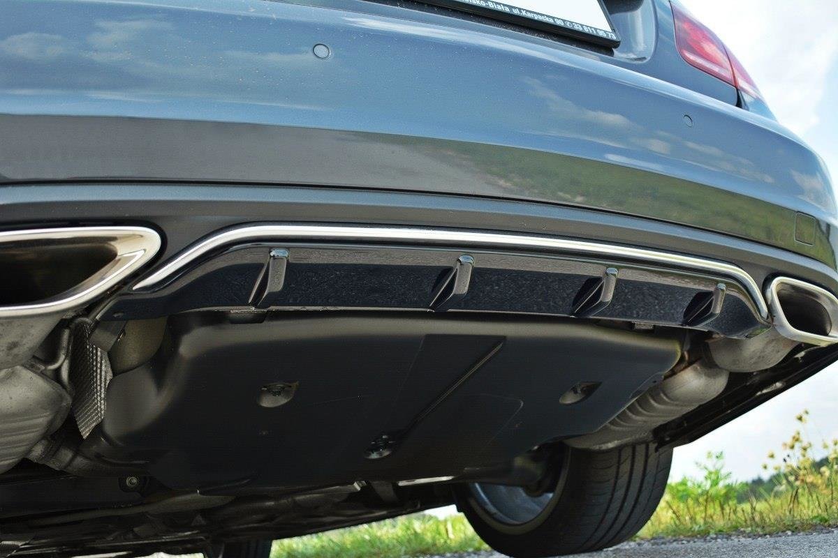 Maxton Design Diffusor Heck Ansatz für Mercedes E W212 Carbon Look
