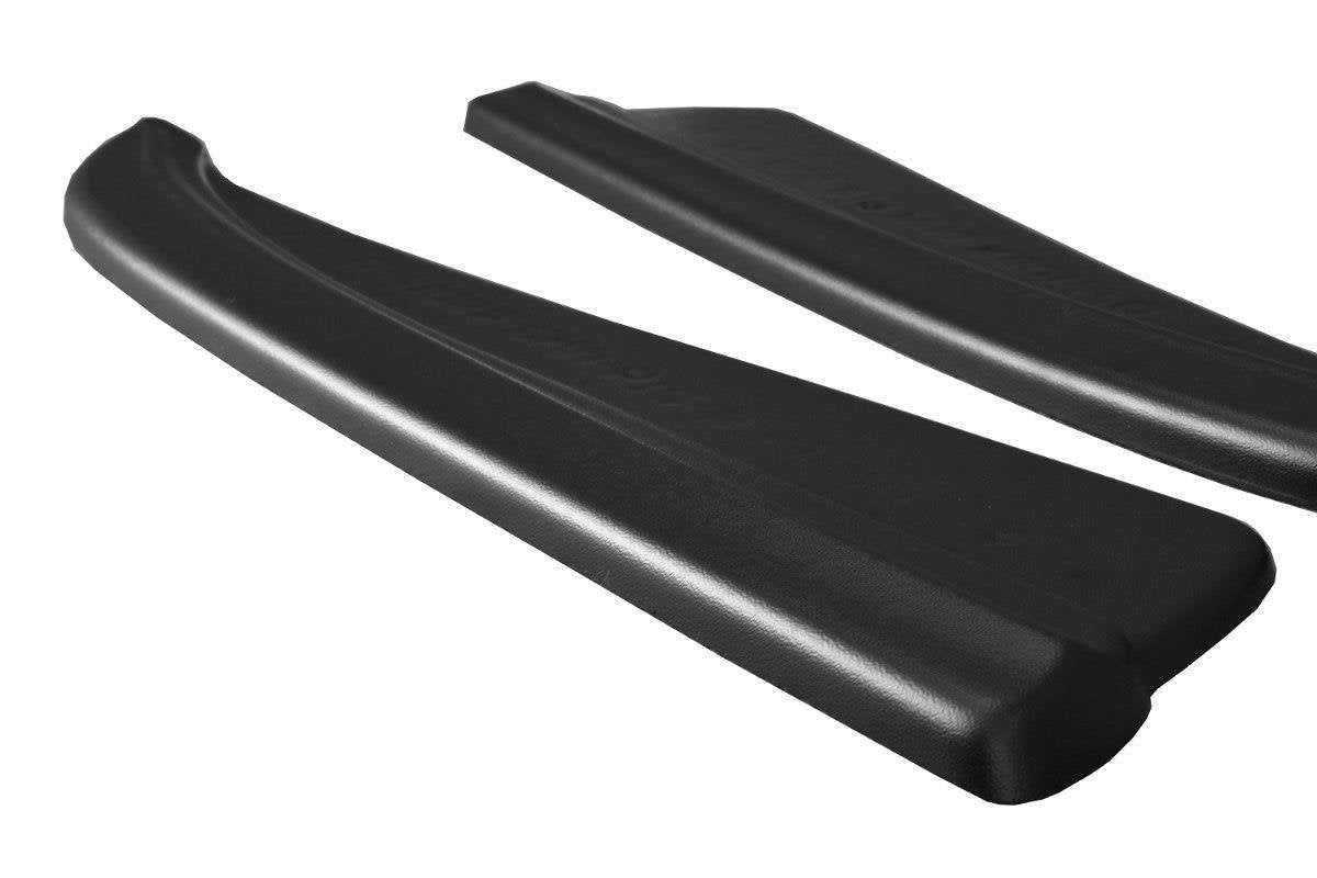 Maxton Design Heck Ansatz Flaps Diffusor passend für Mercedes CLS C219 55AMG schwarz Hochglanz