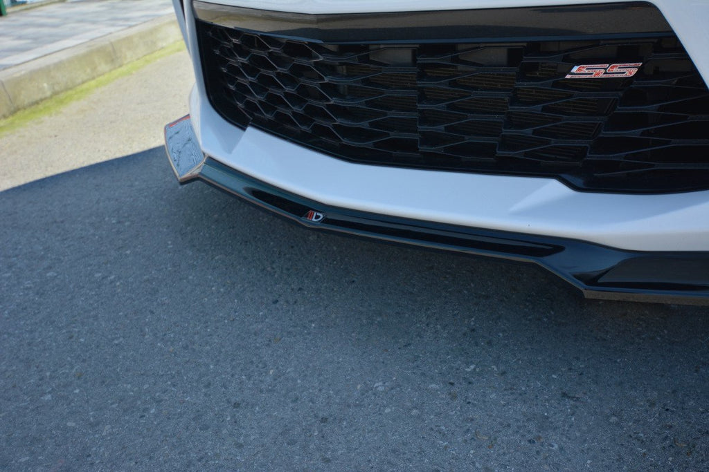 Maxton Design Street+ Spoilerlippe Front Ansatz V.1 passend für CHEVROLET CAMARO 6TH-GEN. PHASE-I 2SS COUPE schwarz Hochglanz