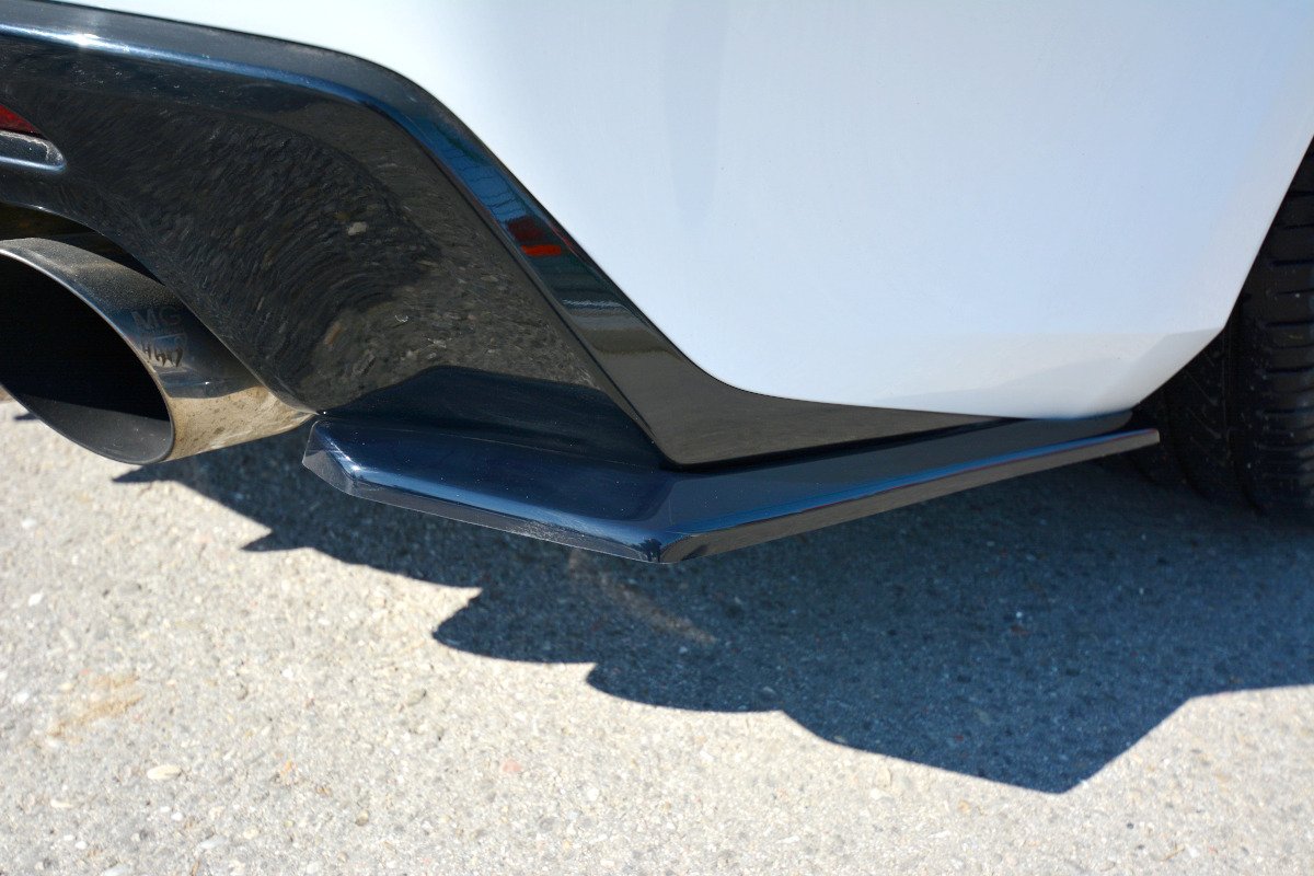 Maxton Design Heck Ansatz Flaps Diffusor passend für CHEVROLET CAMARO 6TH-GEN. PHASE-I 2SS COUPE schwarz Hochglanz