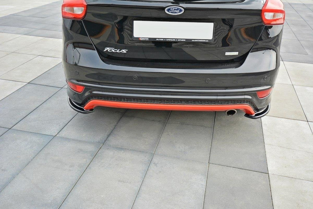 Maxton Design Heck Ansatz Flaps Diffusor passend für Ford Focus ST-Line Mk3 FL schwarz Hochglanz