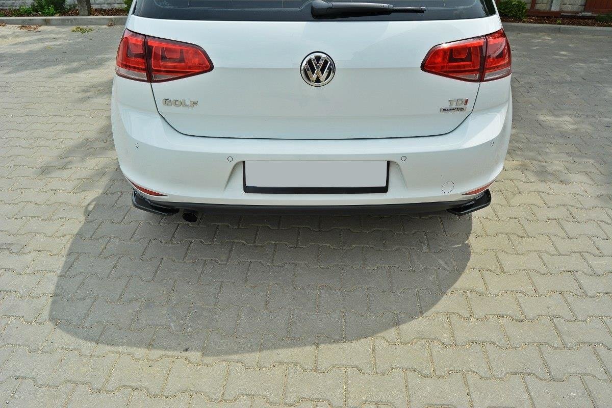 Maxton Design Heck Ansatz Flaps Diffusor passend für VW Golf Mk7 Standard schwarz Hochglanz