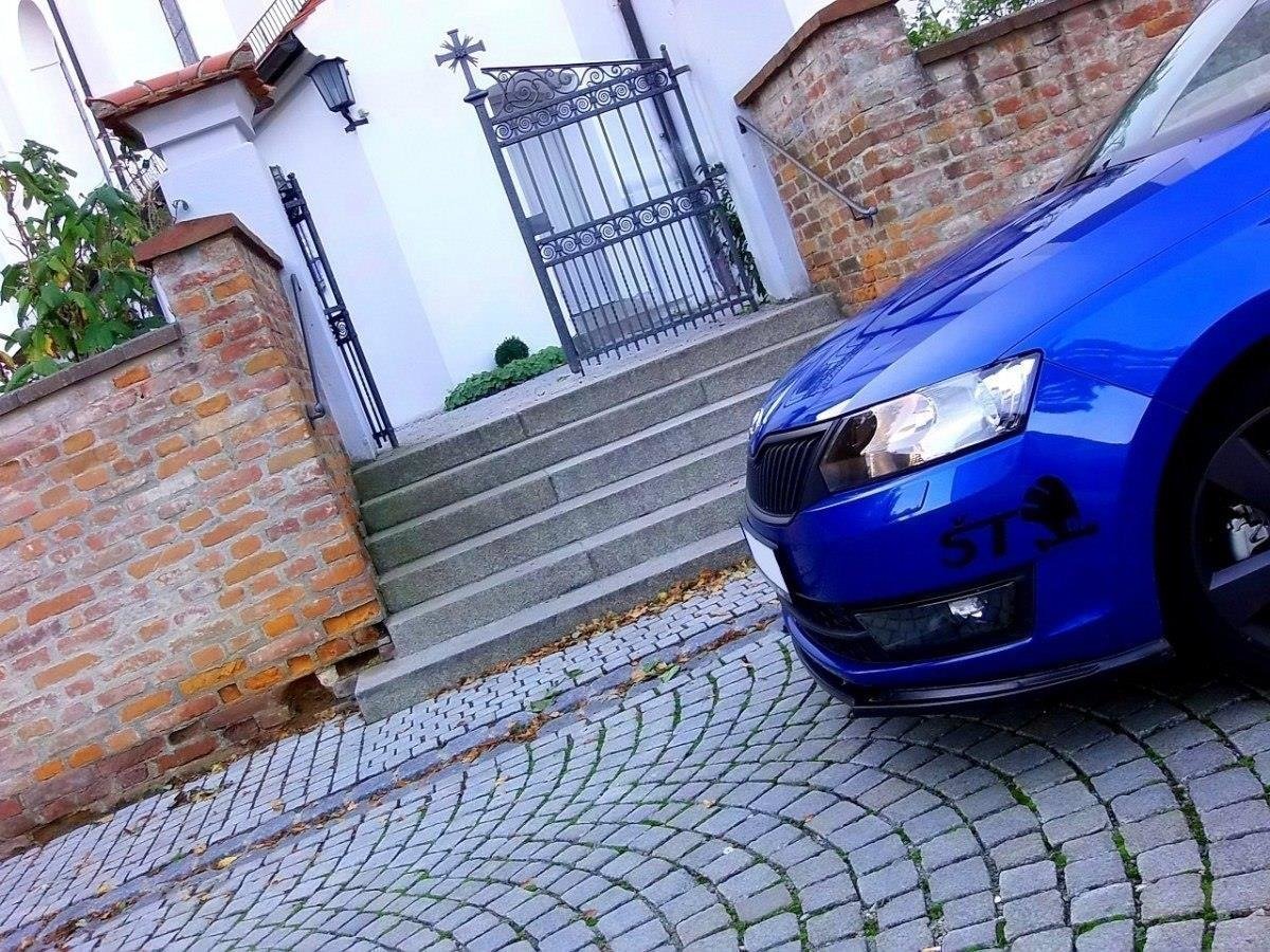 Maxton Design Street+ Spoilerlippe Front Ansatz V.1 passend für Skoda Rapid schwarz Hochglanz