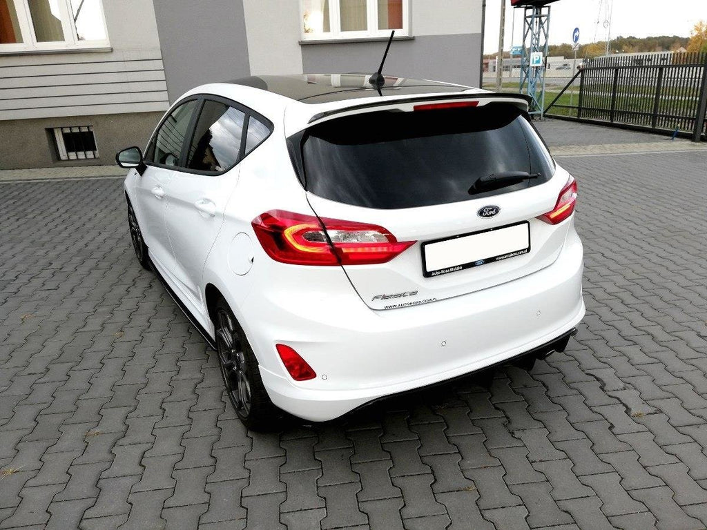 Maxton Design Spoiler CAP passend für Ford Fiesta Mk8 schwarz Hochglanz
