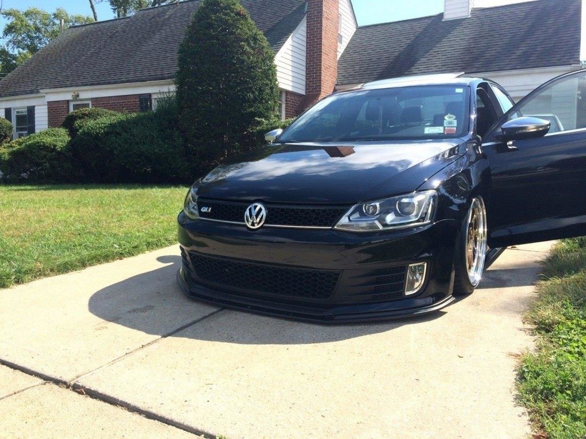 Maxton Design Street+ Spoilerlippe Front Ansatz passend für VW JETTA VI GLI schwarz Hochglanz