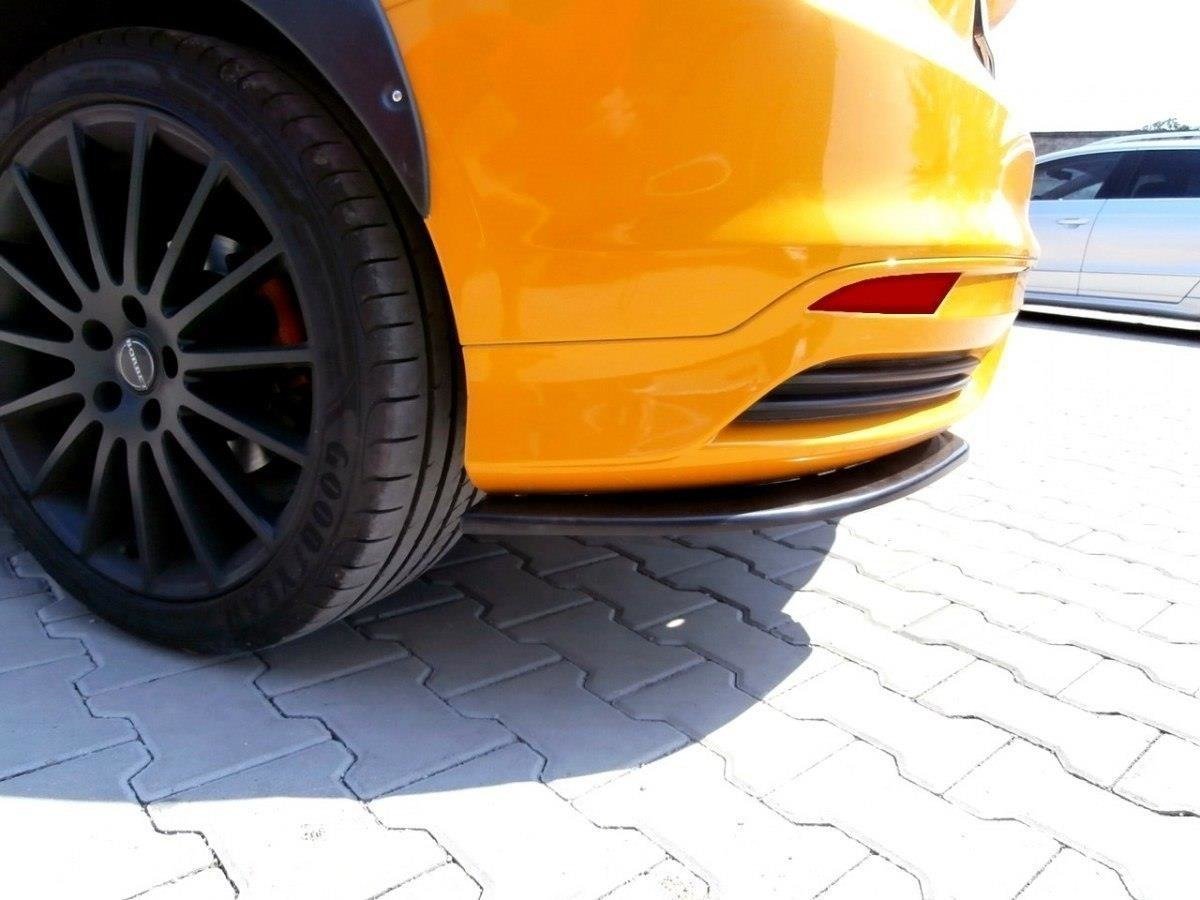 Maxton Design Heck Ansatz Flaps Diffusor passend für Ford Focus ST Mk3 Hatchback schwarz Hochglanz