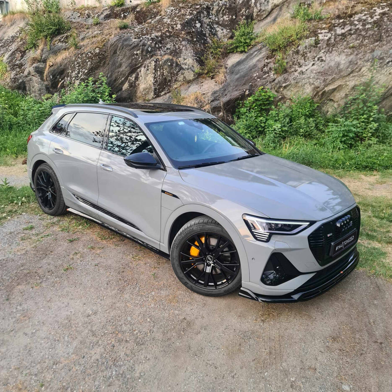 Maxton Design Street+ Spoilerlippe Front Ansatz passend für Audi e-Tron S-Line schwarz Hochglanz