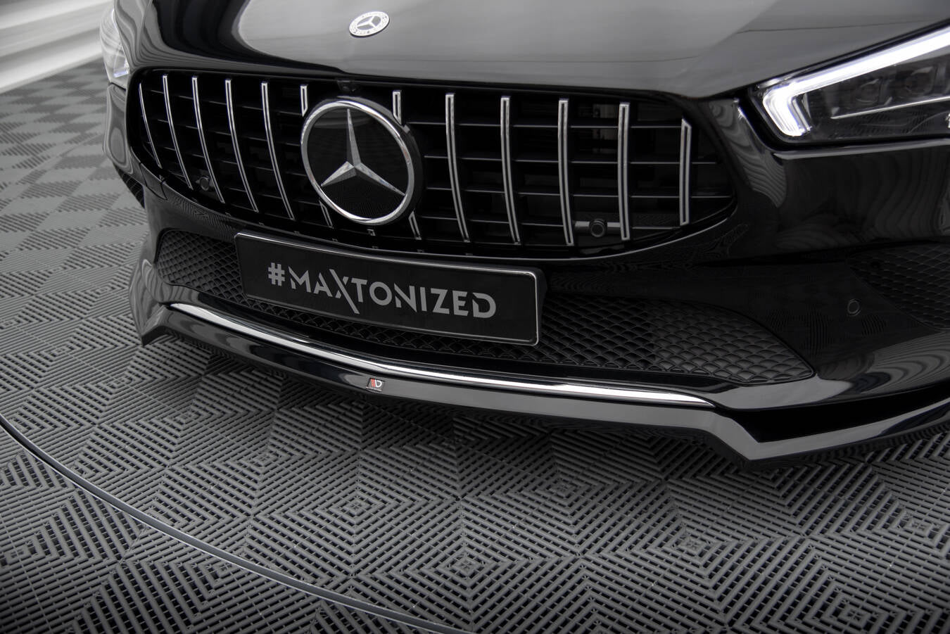 Maxton Design Street+ Spoilerlippe Front Ansatz V.1 passend für Mercedes-Benz CLA C118 schwarz Hochglanz