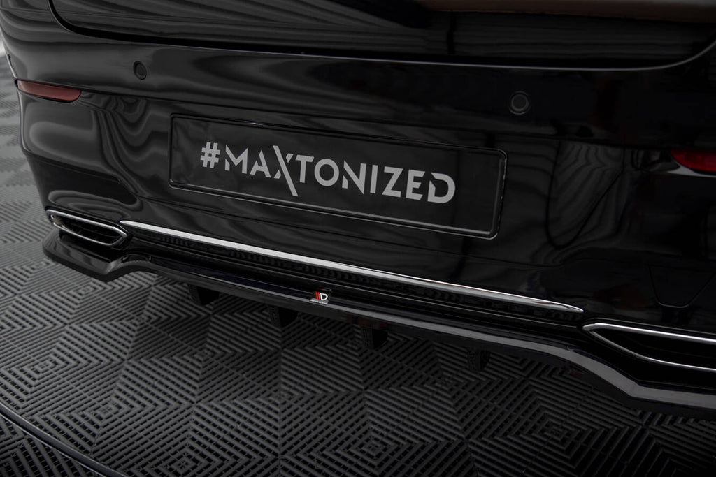 Maxton Design Street+ Mittlerer Diffusor RACE passend für Mercedes-Benz CLA Coupe C118 schwarz Hochglanz