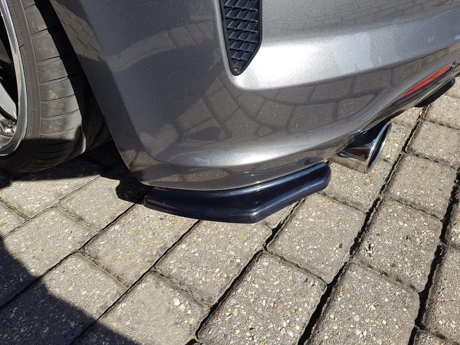 Maxton Design Heck Ansatz Flaps Diffusor passend für VW Scirocco R Mk3 Facelift schwarz Hochglanz