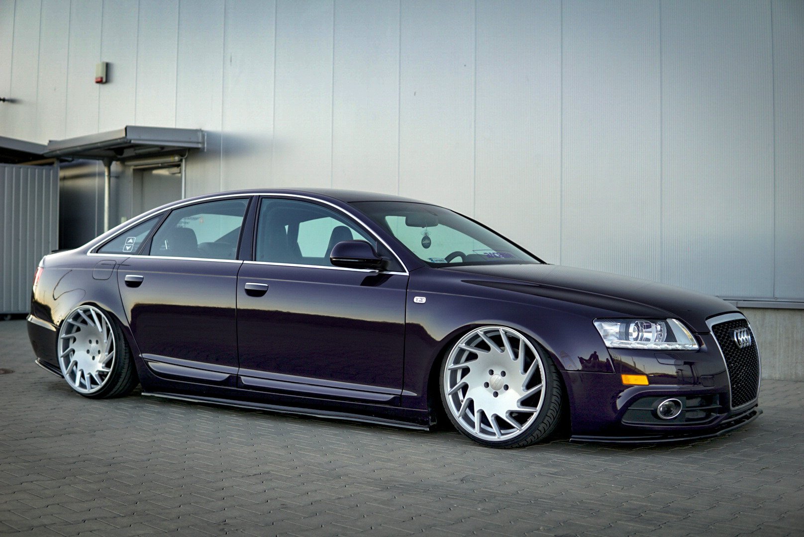 Maxton Design Street+ Seitenschweller Leisten passend für Audi A6 S-Line C6 / C6 Facelift schwarz Hochglanz