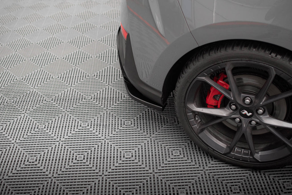 Maxton Design Heck Ansatz Flaps Diffusor V.5 passend für Hyundai I30 N Hatchback Mk3 Facelift schwarz Hochglanz