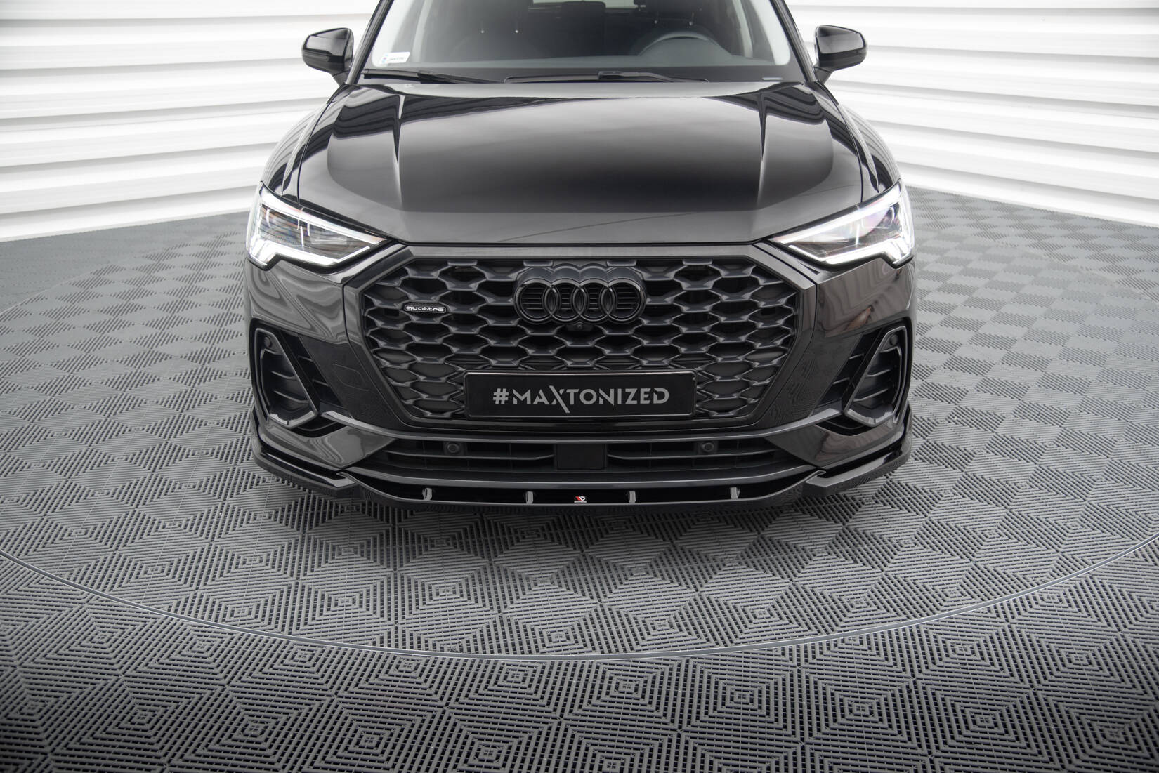 Maxton Design Street+ Spoilerlippe Front Ansatz V.2 passend für Audi Q3 Sportback F3 schwarz Hochglanz