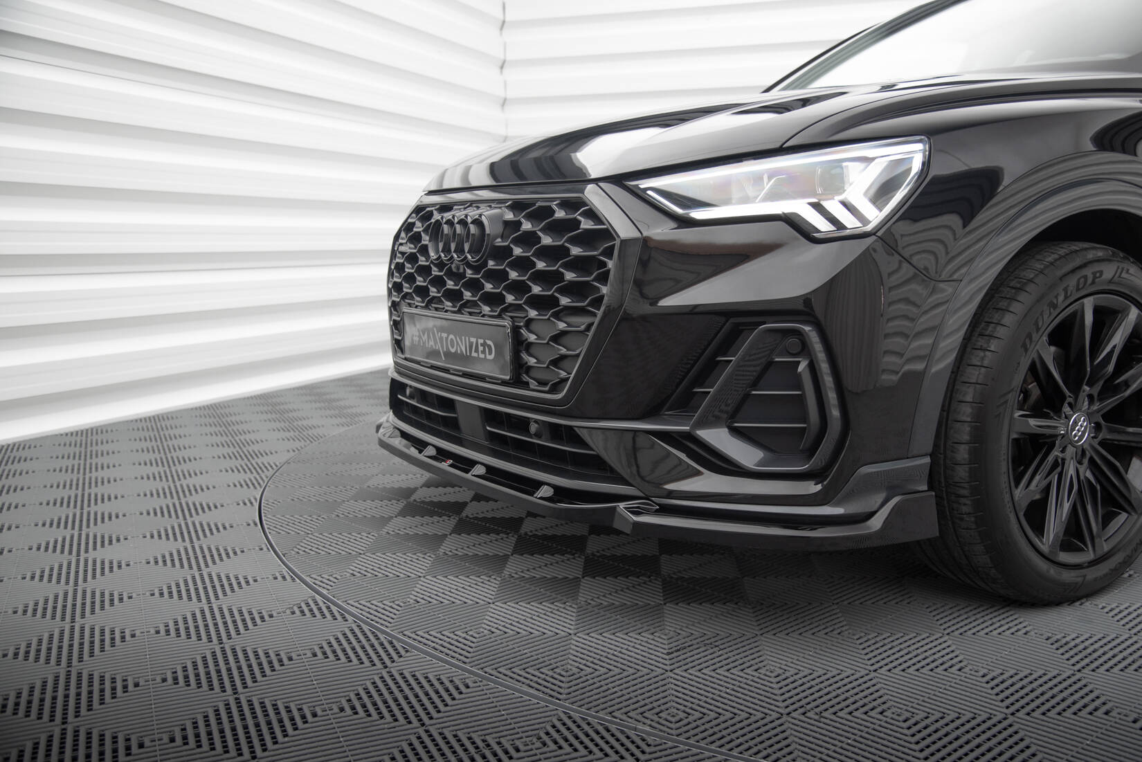 Maxton Design Street+ Spoilerlippe Front Ansatz V.2 passend für Audi Q3 Sportback F3 schwarz Hochglanz