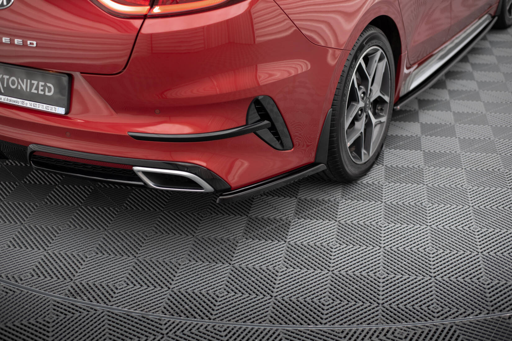 Maxton Design Heck Ansatz Flaps Diffusor passend für Kia ProCeed GT / GT-Line Mk1 schwarz Hochglanz