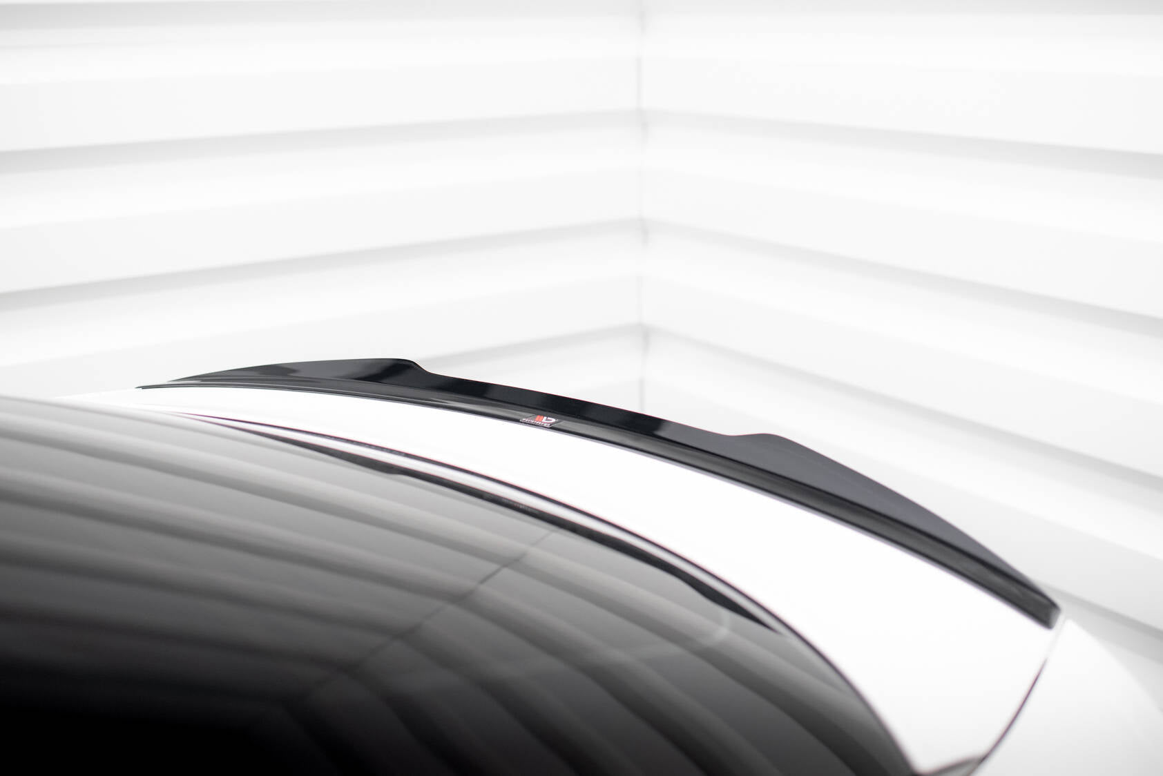 Maxton Design Spoiler CAP passend für Kia Stinger GT / GT-Line / Standard Mk1 schwarz Hochglanz