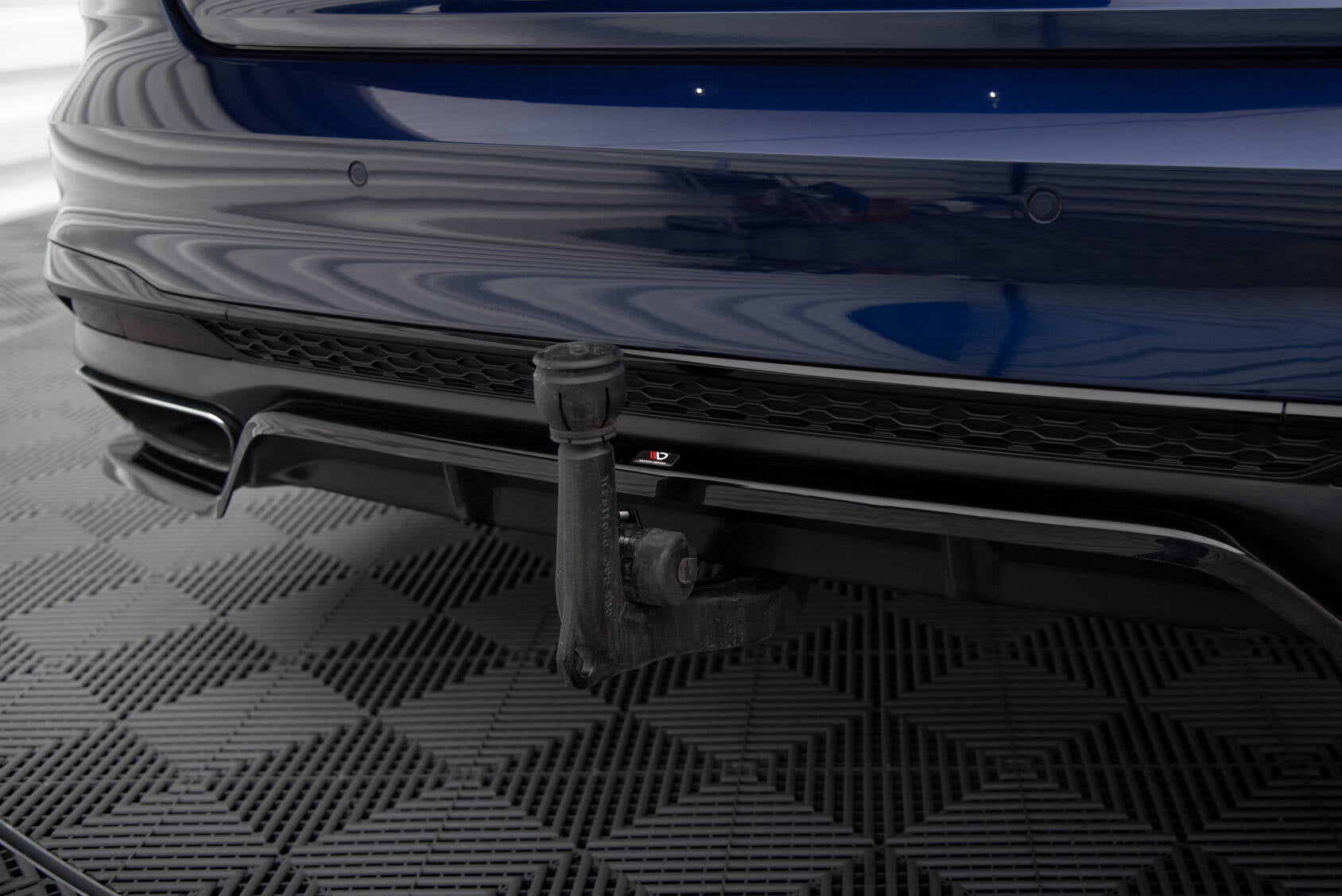 Maxton Design Street+ Mittlerer Diffusor RACE V.2 passend für Audi A4 S-Line B9 Facelift schwarz Hochglanz