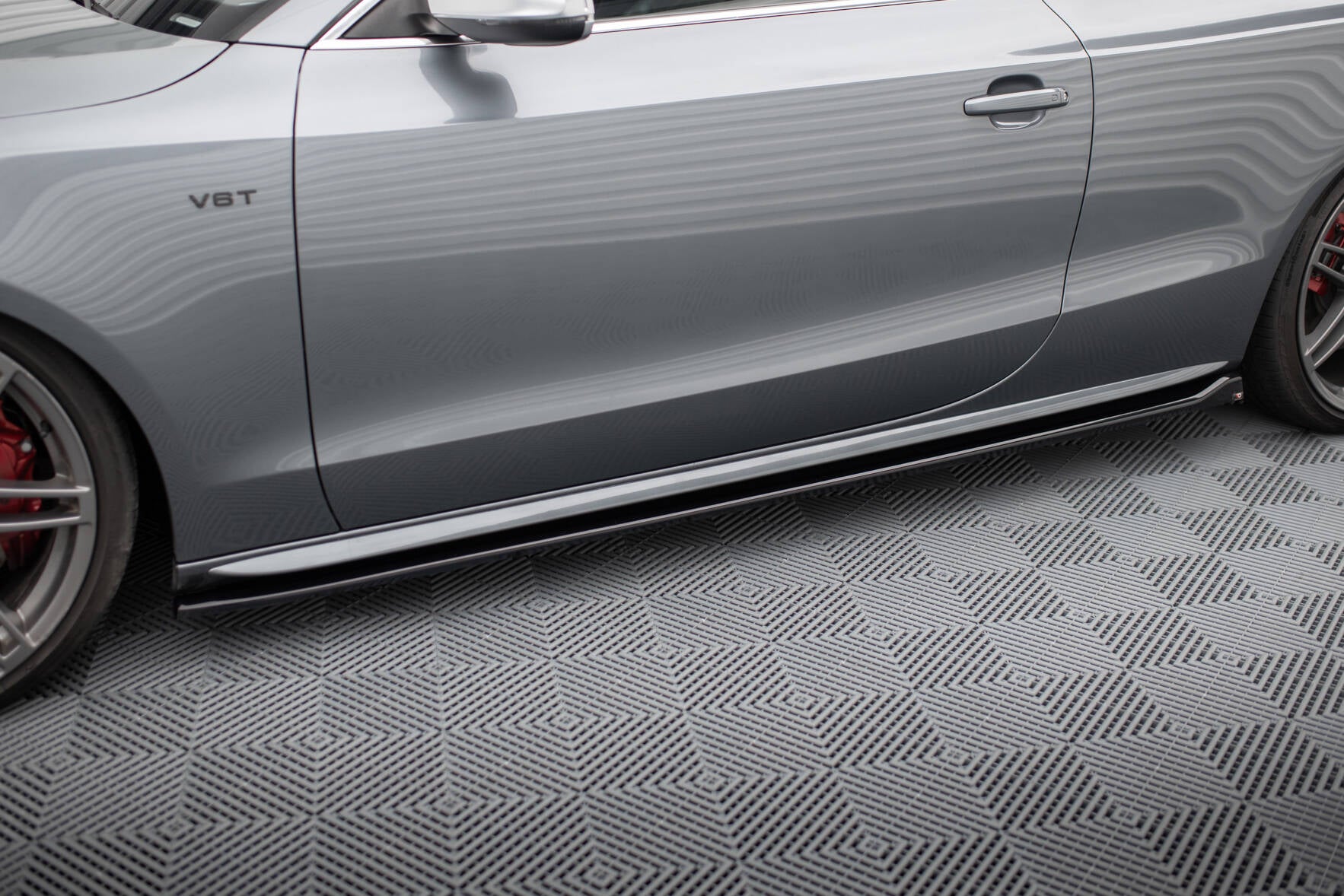 Maxton Design Street+ Seitenschweller Leisten V.2 passend für Audi S5 / A5 S-Line Coupe 8T schwarz Hochglanz