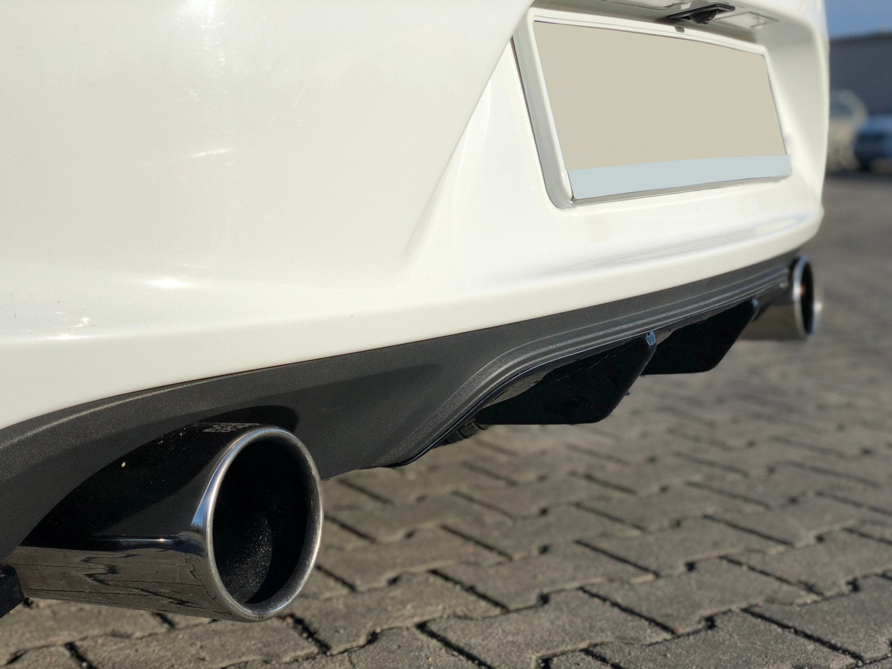 Maxton Design Diffusor Heck Ansatz passend für OPEL ASTRA K OPC-LINE schwarz Hochglanz