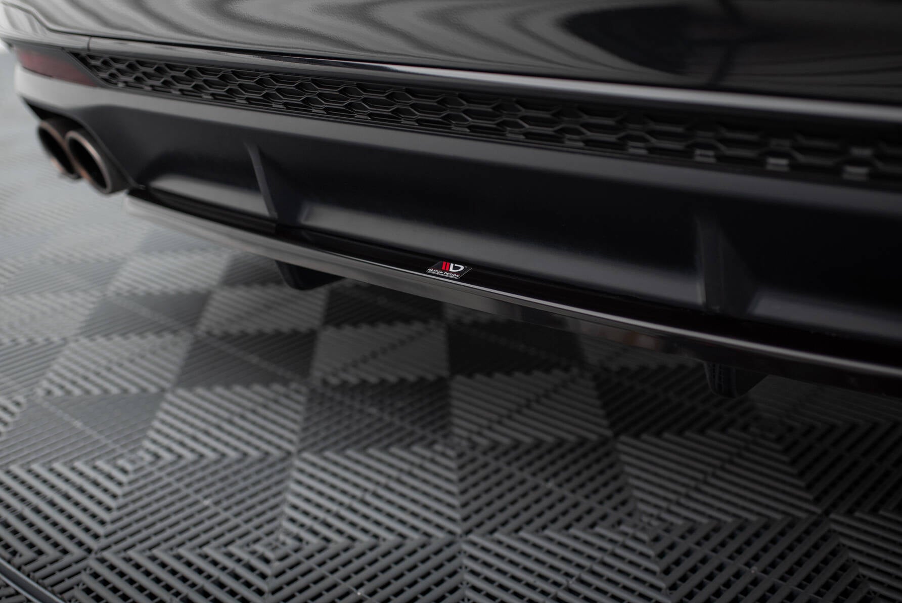 Maxton Design Street+ Mittlerer Diffusor RACE passend für Audi S4 B9 Facelift schwarz Hochglanz