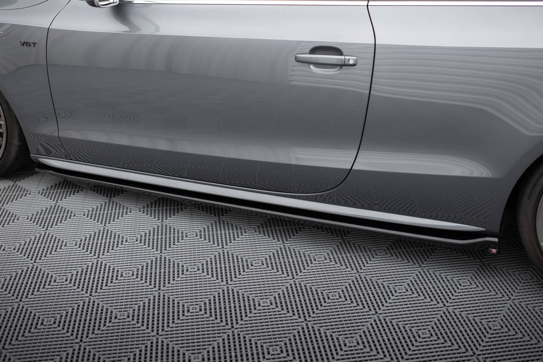 Maxton Design Street+ Seitenschweller Leisten V.2 passend für Audi S5 / A5 S-Line Coupe 8T schwarz Hochglanz