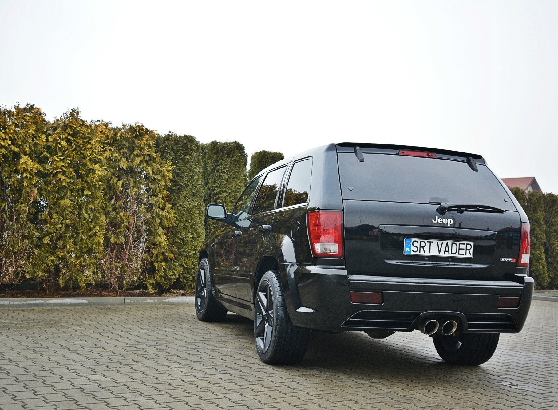 Maxton Design Spoiler CAP passend für JEEP GRAND CHEROKEE WK STR8 schwarz Hochglanz