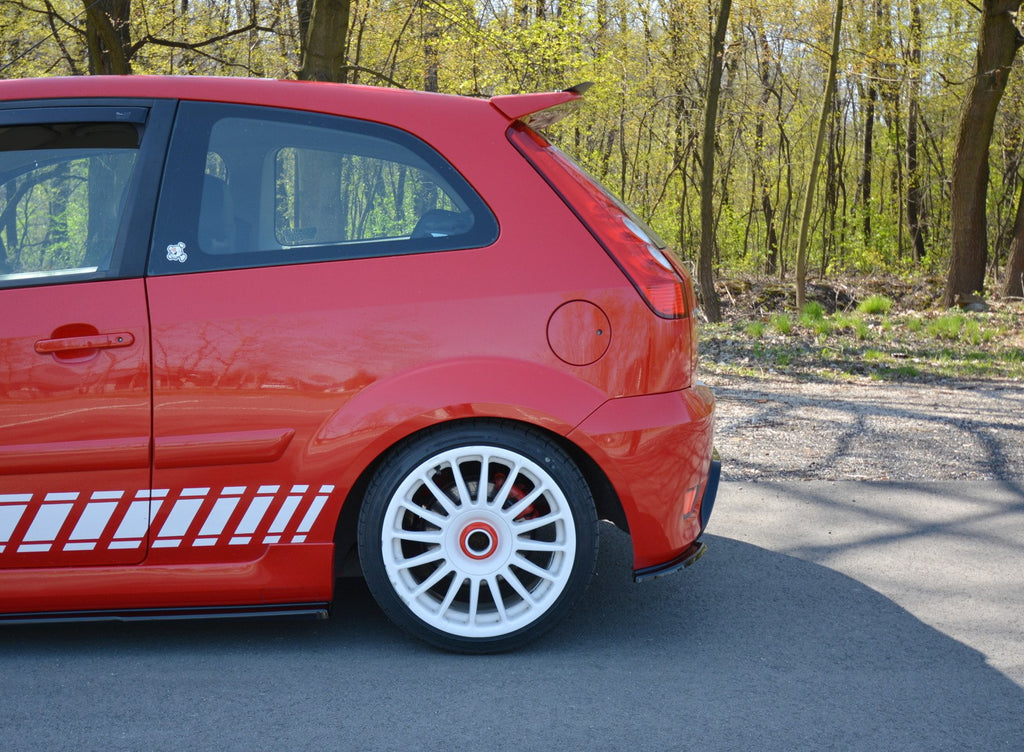 Maxton Design Heck Ansatz Flaps Diffusor passend für Ford Fiesta ST Mk6 schwarz Hochglanz