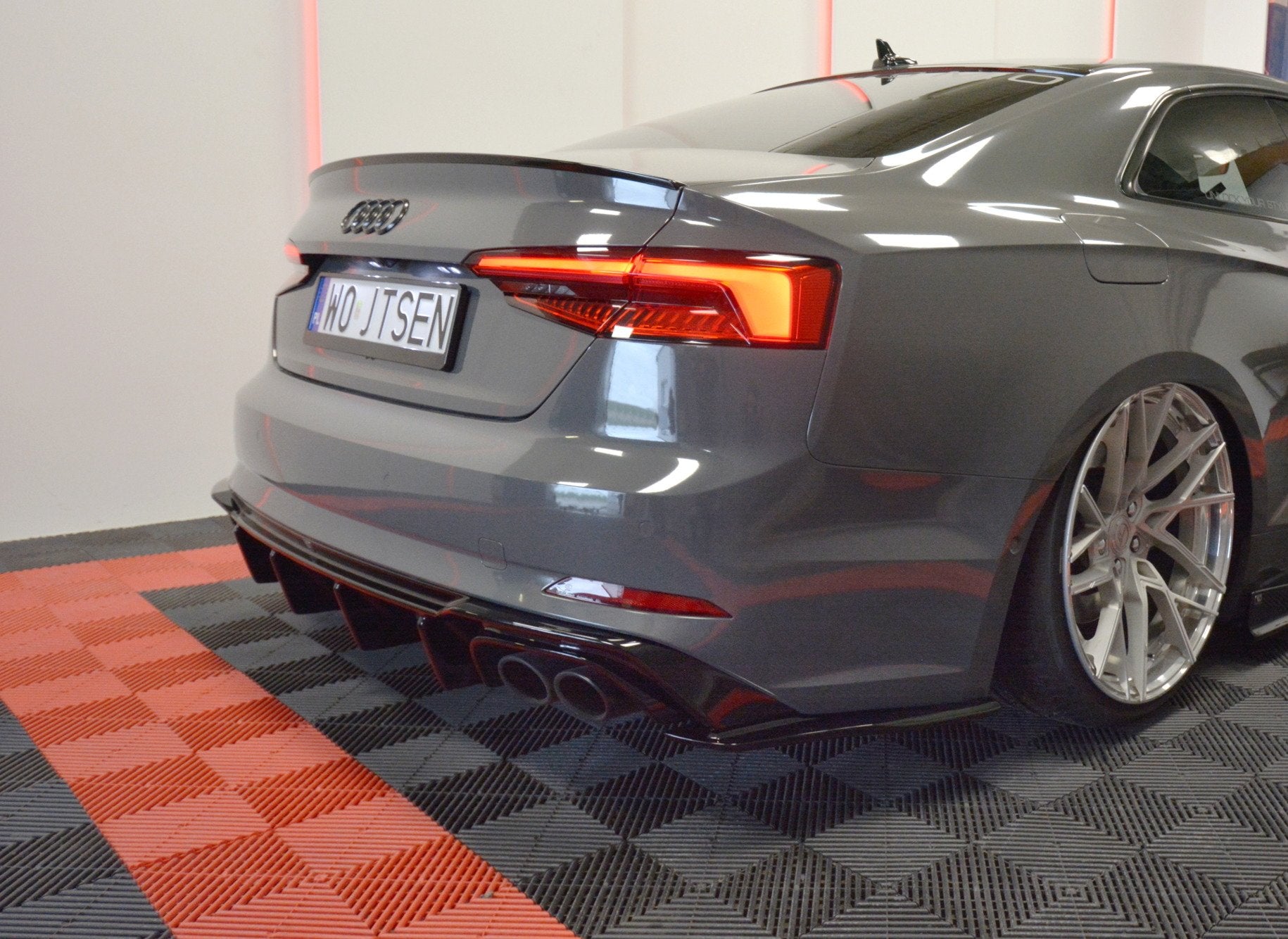 Maxton Design Heck Ansatz Flaps Diffusor passend für Audi S5 F5 Coupe